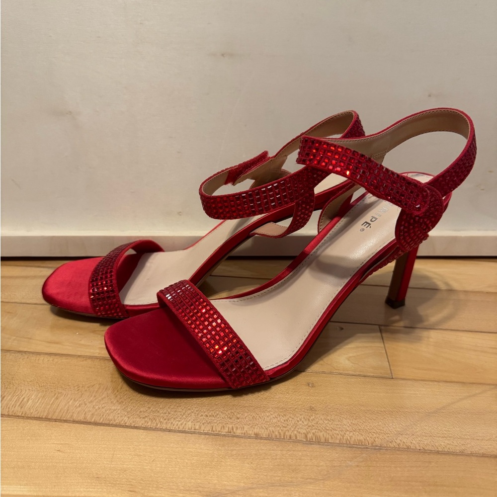 Red Rhinestone Heel Sandals – Size 11 - Picture 3 of 6
